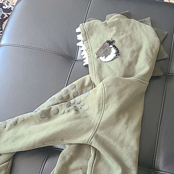 H&M boys sequin dragon zip up hoodie size 8/10 - Picture 3 of 4